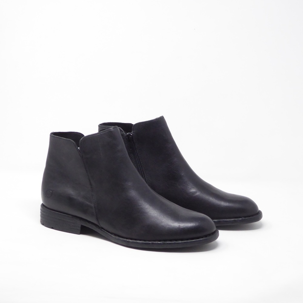 NEW Born Lauryl Womens Ankle Boots Black Leather Side Zip Casual Flat Booties 9M